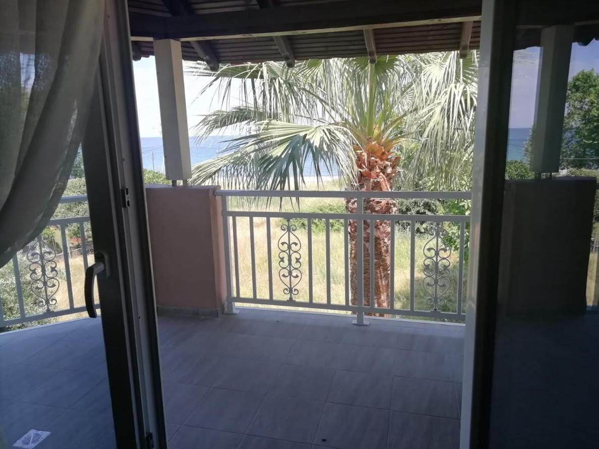 Villa Fotis View Paralía Skotínis Esterno foto