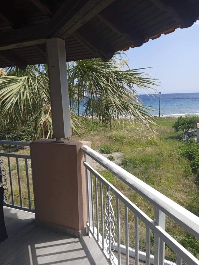 Villa Fotis View Paralía Skotínis Esterno foto